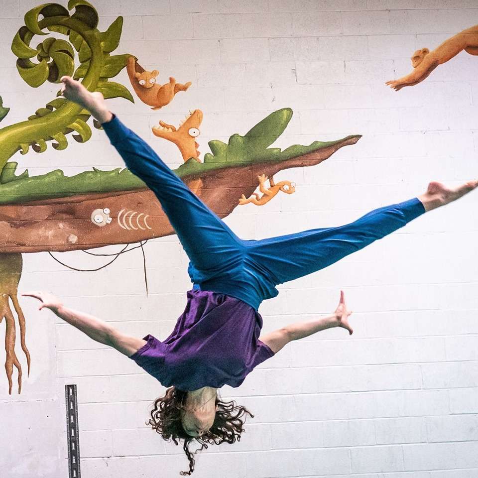 Intervista a Shira Yaziv – Danza, Acrobatica, Movement Training